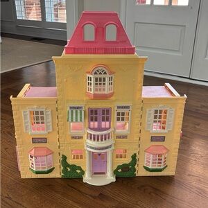 Vintage Fisher-Price Loving Family Twin Time Dollhouse